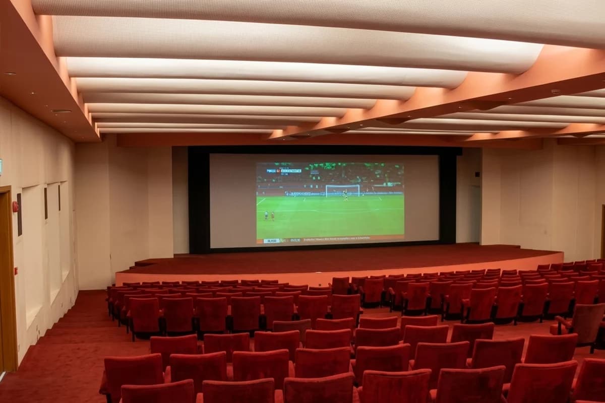Auditorium screen