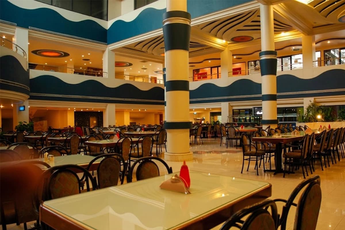 Southend Club's spacious food court