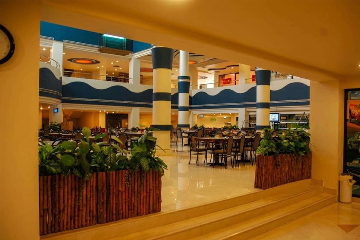 Food court entrance